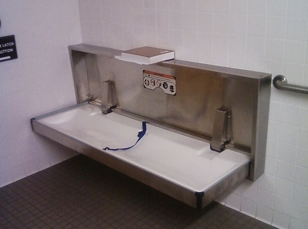 Adult changing tables in new public restrooms becomes law in Minnesota