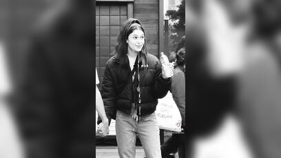 I can touch your belly button the special way