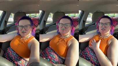 Help me identify what's in this video