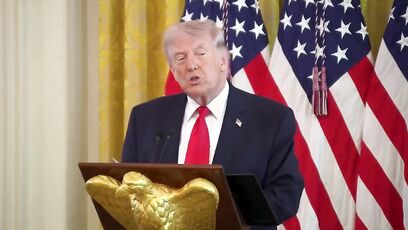 Trump trashes Benz-driving Somali fraudsters to millions of people