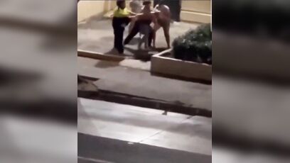 Guy with Machete gets mobbed by civilians