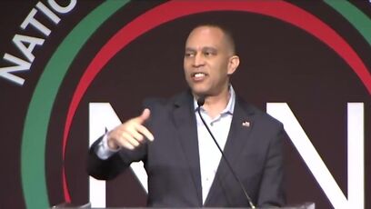 Hakeem Jeffries proves he's one of the dumbest people in politics