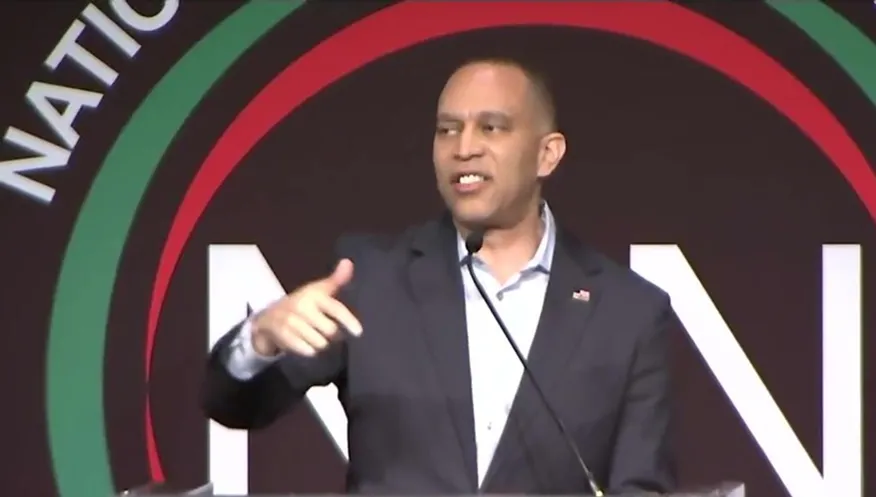 Hakeem Jeffries proves he's one of the dumbest people in politics