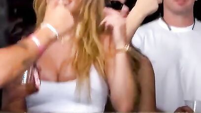 Just Sydney Sweeney out having a good time