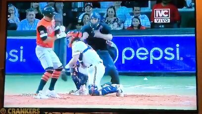 Now THAT is a baseBRAWL