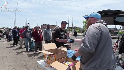 Liberal loon attacks man feeding the homeless