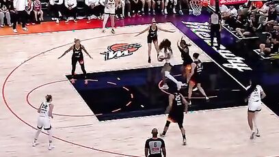 Angel Reese has lots of "ME-BOUNDS" because she can't make layups