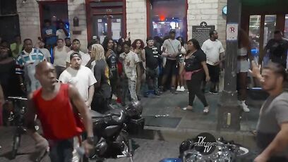 Bikers vs gang in Texas street fight