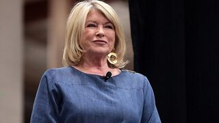 Martha Stewart slammed by activists for chilling cocktail with "small iceberg"