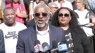 Migrants could 'destroy our neighborhood and silence our voices even further': Chicago residents speak out