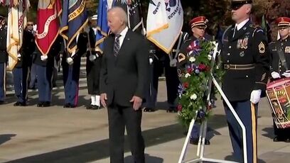 Biden looks confused as he Commemorates Veterans Day at Arlington National Cemetery