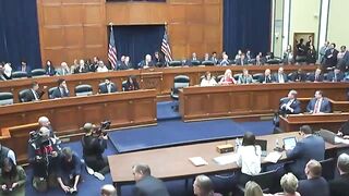 "Wow, that's too bad": Hunter Biden storms out