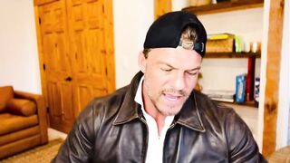 'Reacher' star Alan Ritchson has message about GOD and choice words for critics