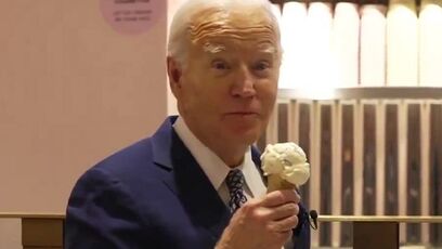 Hmmmmmm this ice cream is so good