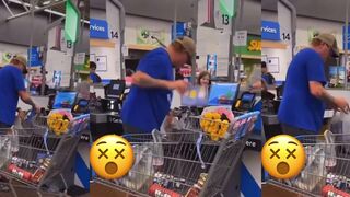 Viral Self-checkout guy scanned items in phone, was not stealing