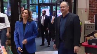 'Clueless' Kamala does photo op at business part of Federal Lawsuit