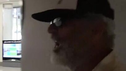 She has the "IQ of a fence post" - Mel Gibson