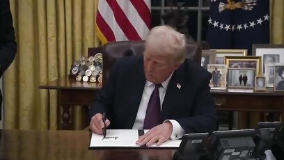 'He didn't know what the h*ll he was talking about and they deserted him' - Trump on Biden