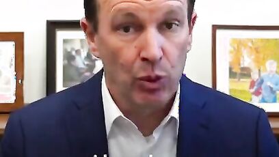 Chris Murphy accused of siding with pro-Hamas Columbia student detained by ICE