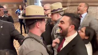 NYC mayoral candidate Zohran Mamdani screams at Tom Homan