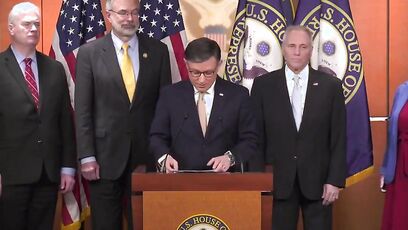 Speaker Johnson torches Democrats and media for misinformation about CR