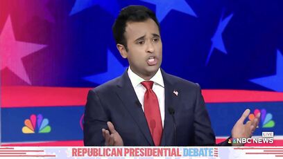 Lester Holt steps down from 'NBC Nightly News' - remember when he got called out to his face?