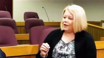 Elon Musk accuses Democrats of a "deliberate strategy" to turn illegal immigrants into voters