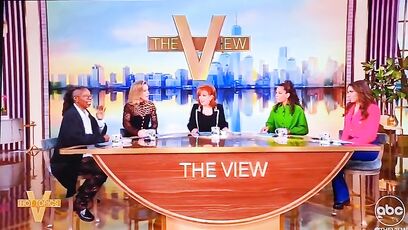 Whoopie mocks child, gets called out for it