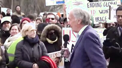 Sen. Markey calls for Dems to "descend on Washington" and "fight" against Trump cutting federal waste