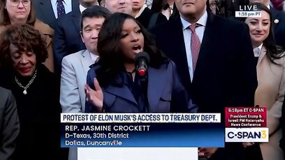 'Y'all about to find out' - Rep Crockett warns Trump