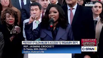 'Y'all about to find out' - Rep Crockett warns Trump