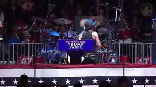 Kid Rock sparks “LET’S GO BRANDON” at Trump rally