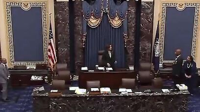 Kamala stumbles during Pledge of Allegiance