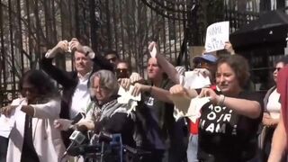 Columbia grads tear up diplomas, protesting university's cooperation with Trump administration