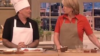 Robin Williams was in a hilarious cook-along with Martha Stewart.