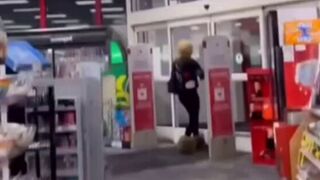 Shoplifters threaten to call police after store won't let them steal