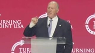 Homan torches heckler: "Get out of here you loser. If you’re such a bad-ss, meet me off stage"