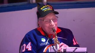 104-year-old WW2 Veteran Dominick Critelli crushed the National Anthem