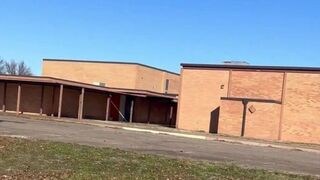 Shady center in OK allegedly offers "free HELTH care" and food pantry