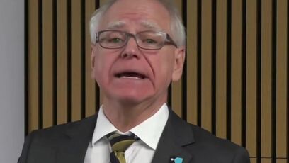 AWWWWW Tim Walz is freaking out and it's hilarious