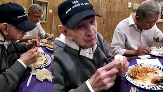 104-year-old WWII hero reveals favorite president