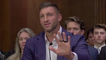 Tim Tebow shows the most disgusting map of the USA