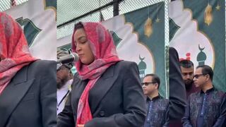 Latina AOC is now wearing a hijab in New York